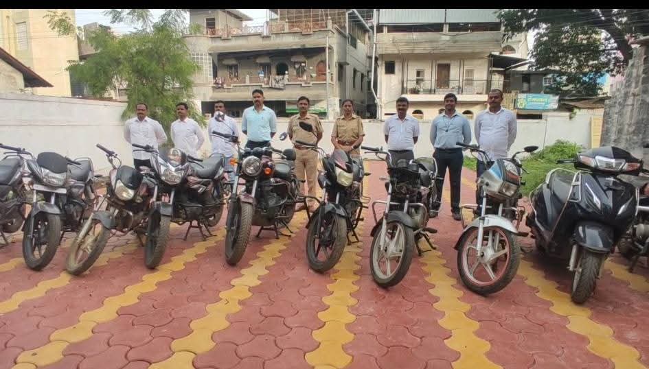 चैनीसाठी चोरलेल्या 15 दुचाकी जप्त; सोलापूर शहर गुन्हे शाखेची दमदार कारवाई