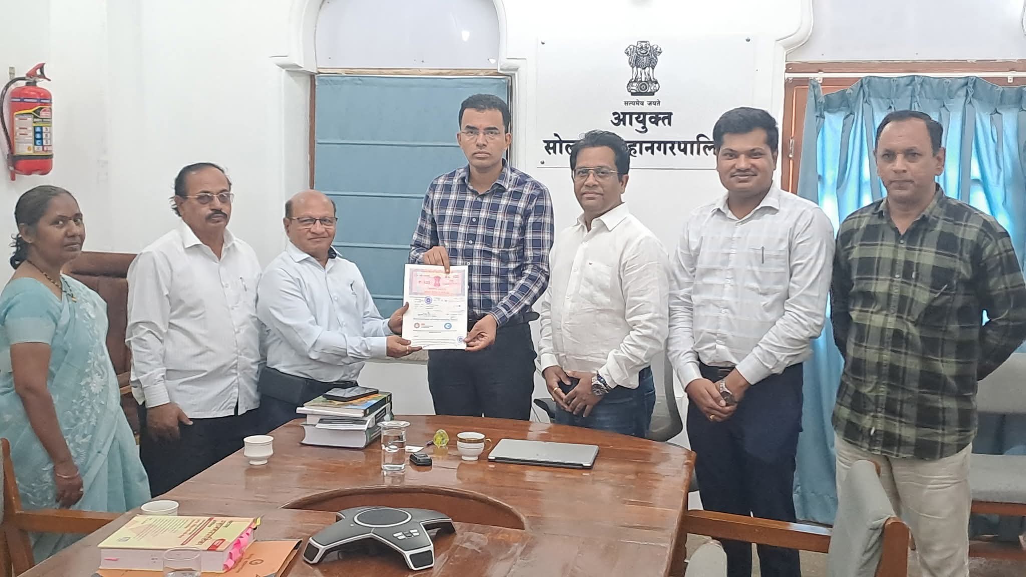 सोलापूर महानगरपालिका व एम. आय. टी. (M.I.T.) कॉलेज यांच्यात आर्टिफिशियल इंटेलिजन्स (AI) विषयक सामंजस्य करार