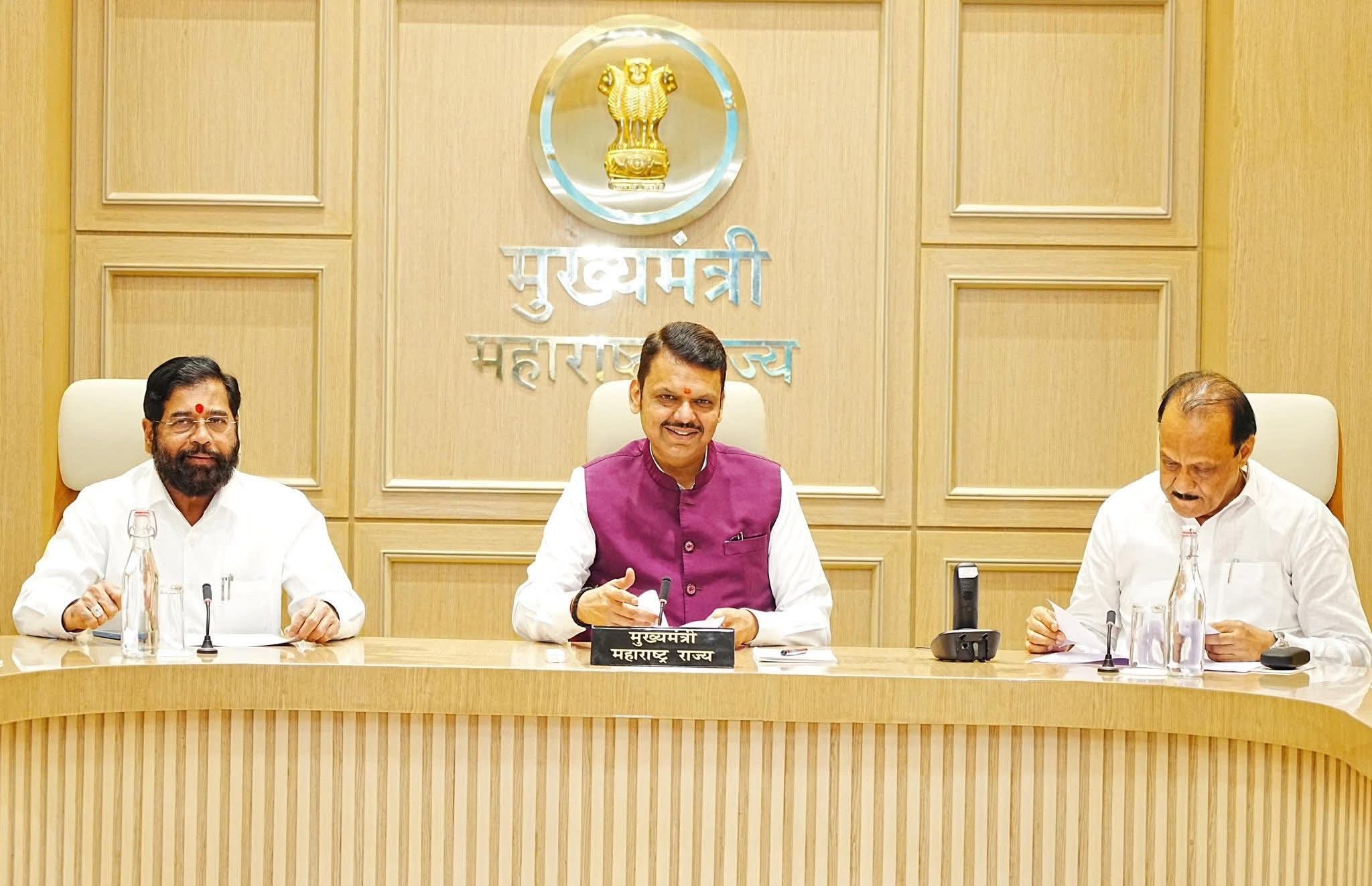 मराठा आरक्षणावर मुंबईत सरकारची उच्चस्तरीय बैठक; मुख्यमंत्री फडणवीसांच्या अध्यक्षतेखाली सखोल चर्चा