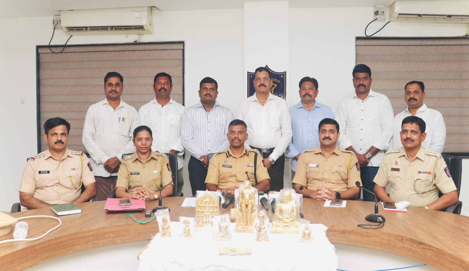 जैन समाजाच्या बाहुबली मंदिर व धानम्मा देवी मंदिरातील चोरी प्रकरणाचा गुन्हे शाखेचा शिताफिने छडा
