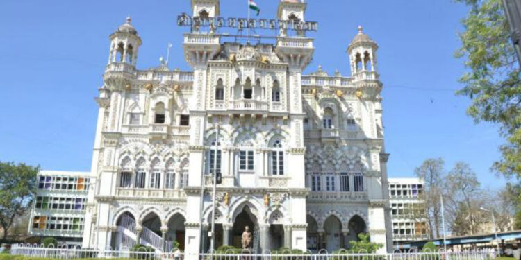 दीर्घ प्रतीक्षेनंतर सोलापूर महापालिका निवडणूक जाहीर; मतदान 15 जानेवारीला तर  16 जानेवारीला मतमोजणी