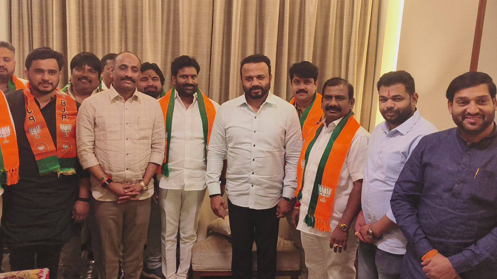 सोलापुरात राष्ट्रवादी अजित पवार गटाला धक्का; किसन जाधव, नागेश गायकवाड भाजपमध्ये दाखल ;राजकीय समीकरणे बदलणार