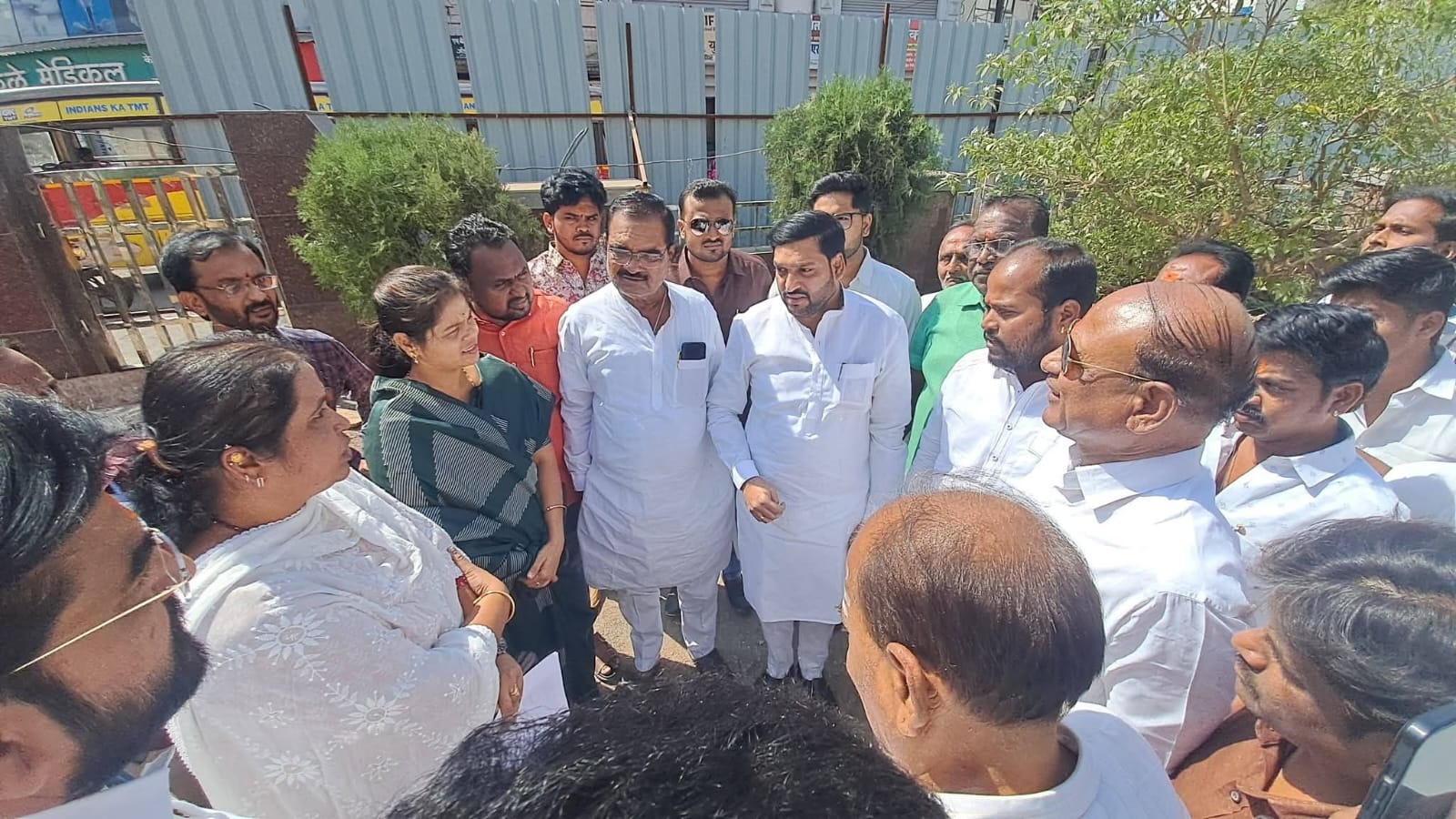 अक्षय तृतीयेपूर्वी बसवेश्वर महाराजांचा पुतळा बसवण्याचे निर्देश